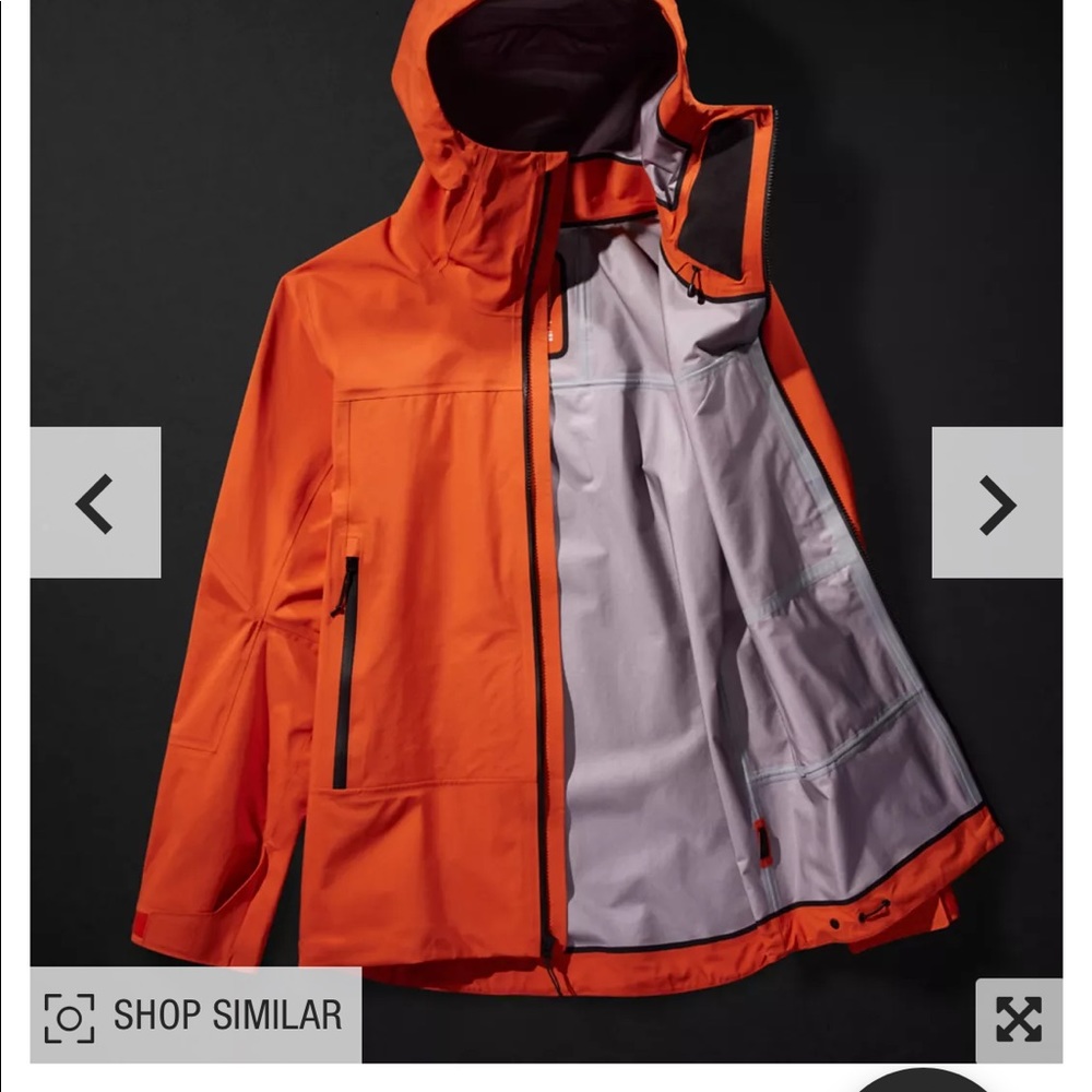MEN’S SUMMIT FUTURELIGHT JACKET